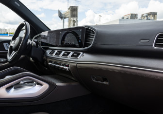 Подержанный автомобиль Mercedes-Benz GLE 2021 года (14 фото)