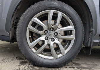 Подержанный автомобиль Lexus NX 2016 года (12 фото)