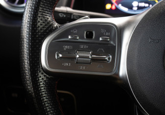 Подержанный автомобиль Mercedes-Benz GLB 2020 года (20 фото)