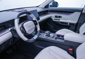 Подержанный автомобиль Jetour Dashing 2023 года (9 фото)