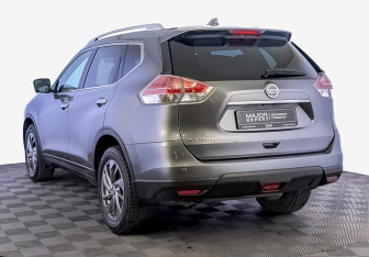 Подержанный автомобиль Nissan X-Trail 2018 года (7 фото)