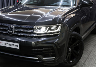 Подержанный автомобиль Volkswagen Teramont 2021 года (25 фото)