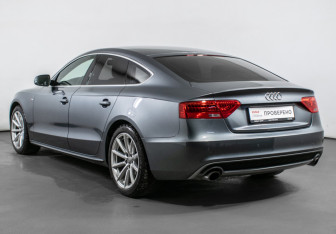 Подержанный автомобиль Audi A5 Liftback 2015 года (7 фото)