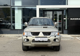 Подержанный автомобиль Mitsubishi Pajero Sport 2007 года (2 фото)