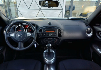 Подержанный автомобиль Nissan Juke 2015 года (11 фото)
