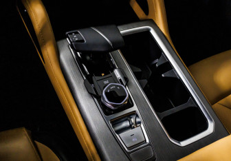 Подержанный автомобиль Changan Hunter Plus 2024 года (19 фото)