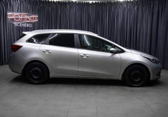 Подержанный автомобиль Kia Ceed Wagon 2014 года (4 фото)