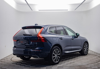 Подержанный автомобиль Volvo XC60 2020 года (5 фото)