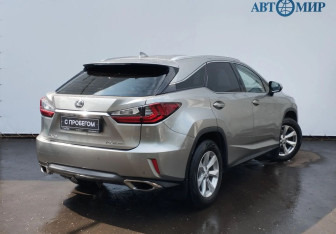 Подержанный автомобиль Lexus RX 2017 года (5 фото)