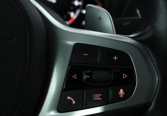 Подержанный автомобиль BMW X4 2021 года (16 фото)