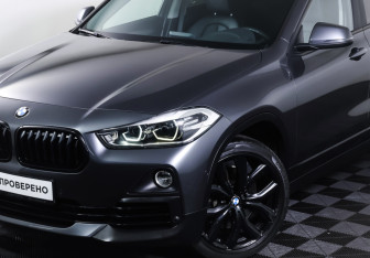 Подержанный автомобиль BMW X2 2018 года (23 фото)
