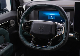 Подержанный автомобиль Jetour T2 2024 года (15 фото)