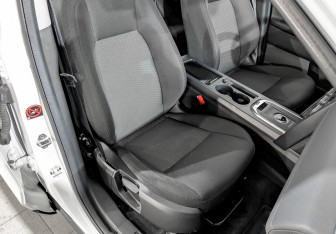 Подержанный автомобиль Land Rover Discovery Sport 2018 года (22 фото)