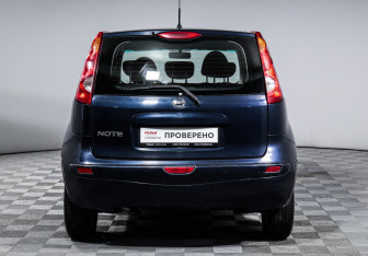 Подержанный автомобиль Nissan Note 2007 года (6 фото)