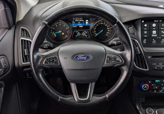 Подержанный автомобиль Ford Focus Wagon 2018 года (22 фото)