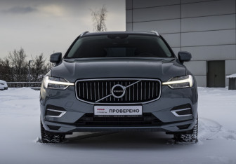 Подержанный автомобиль Volvo XC60 2019 года (2 фото)