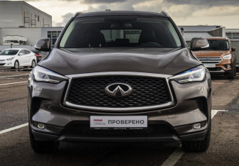 Подержанный автомобиль Infiniti QX50 2018 года (2 фото)