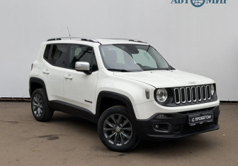 Подержанный автомобиль Jeep Renegade 2015 года (3 фото)