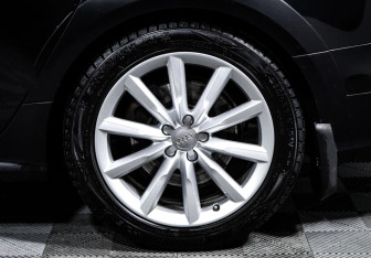 Подержанный автомобиль Audi A6 allroad 2012 года (15 фото)