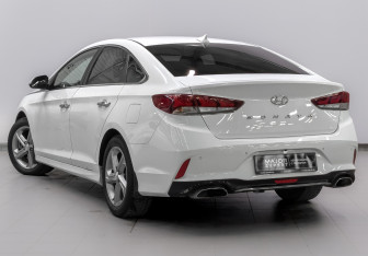 Подержанный автомобиль Hyundai Sonata 2019 года (7 фото)