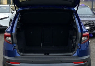 Подержанный автомобиль Skoda Karoq 2021 года (10 фото)