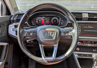 Подержанный автомобиль Audi Q3 2020 года (20 фото)