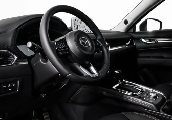 Подержанный автомобиль Mazda CX-5 2023 года (8 фото)