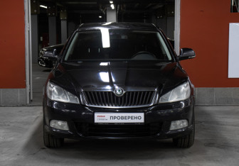 Подержанный автомобиль Skoda Octavia Liftback 2012 года (2 фото)