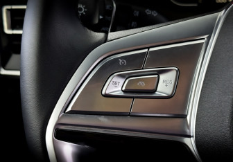 Подержанный автомобиль JAC T9 2024 года (29 фото)