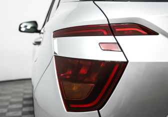 Подержанный автомобиль Hyundai Creta 2021 года (9 фото)