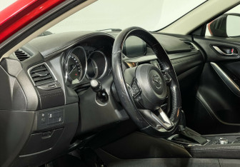 Подержанный автомобиль Mazda 6 Sedan 2017 года (7 фото)