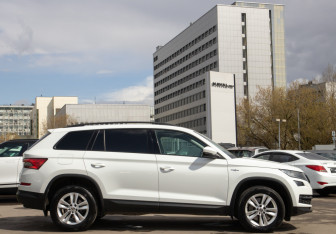 Подержанный автомобиль Skoda Kodiaq 2019 года (3 фото)