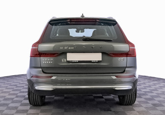 Новый Volvo XC60 2025 (6 фото)