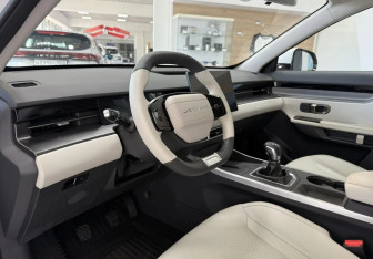 Подержанный автомобиль Jetour Dashing 2023 года (11 фото)