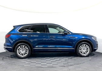 Подержанный автомобиль Volkswagen Touareg 2022 года (4 фото)