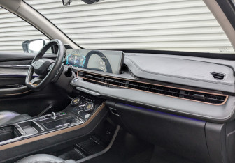 Подержанный автомобиль Exeed LX 2022 года (11 фото)