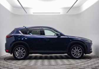 Подержанный автомобиль Mazda CX-5 2019 года (4 фото)