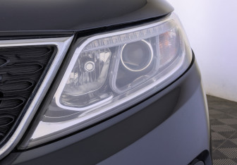 Подержанный автомобиль Kia Sorento 2017 года (11 фото)