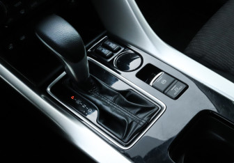 Подержанный автомобиль Mitsubishi Eclipse Cross 2021 года (14 фото)