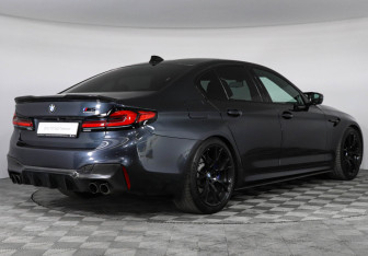 Подержанный автомобиль BMW M5 Sedan 2019 года (2 фото)