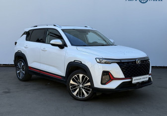 Подержанный автомобиль Changan CS35PLUS 2024 года (3 фото)