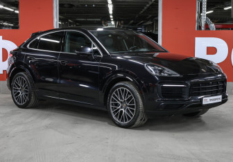 Подержанный автомобиль Porsche Cayenne 2020 года (3 фото)