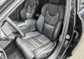 Подержанный автомобиль Volvo S90 2021 года (20 фото)