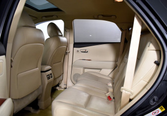 Подержанный автомобиль Lexus RX 2011 года (33 фото)