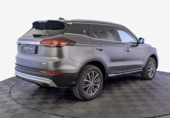 Подержанный автомобиль Geely Atlas Pro 2024 года (5 фото)