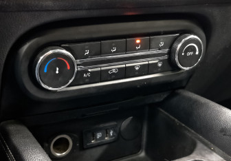 Подержанный автомобиль Chery Tiggo 4 2022 года (20 фото)