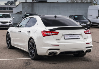 Подержанный автомобиль Maserati Ghibli Sedan 2016 года (7 фото)