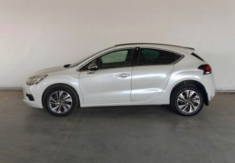 Подержанный автомобиль Citroen DS4 2012 года (7 фото)