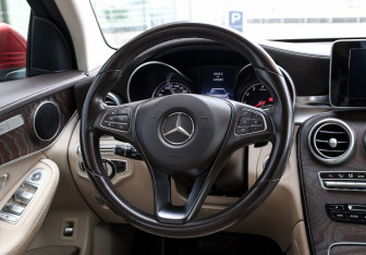 Подержанный автомобиль Mercedes-Benz GLC Coupe 2015 года (16 фото)