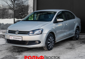 Подержанный автомобиль Volkswagen Polo Sedan 2011 года (1 фото)